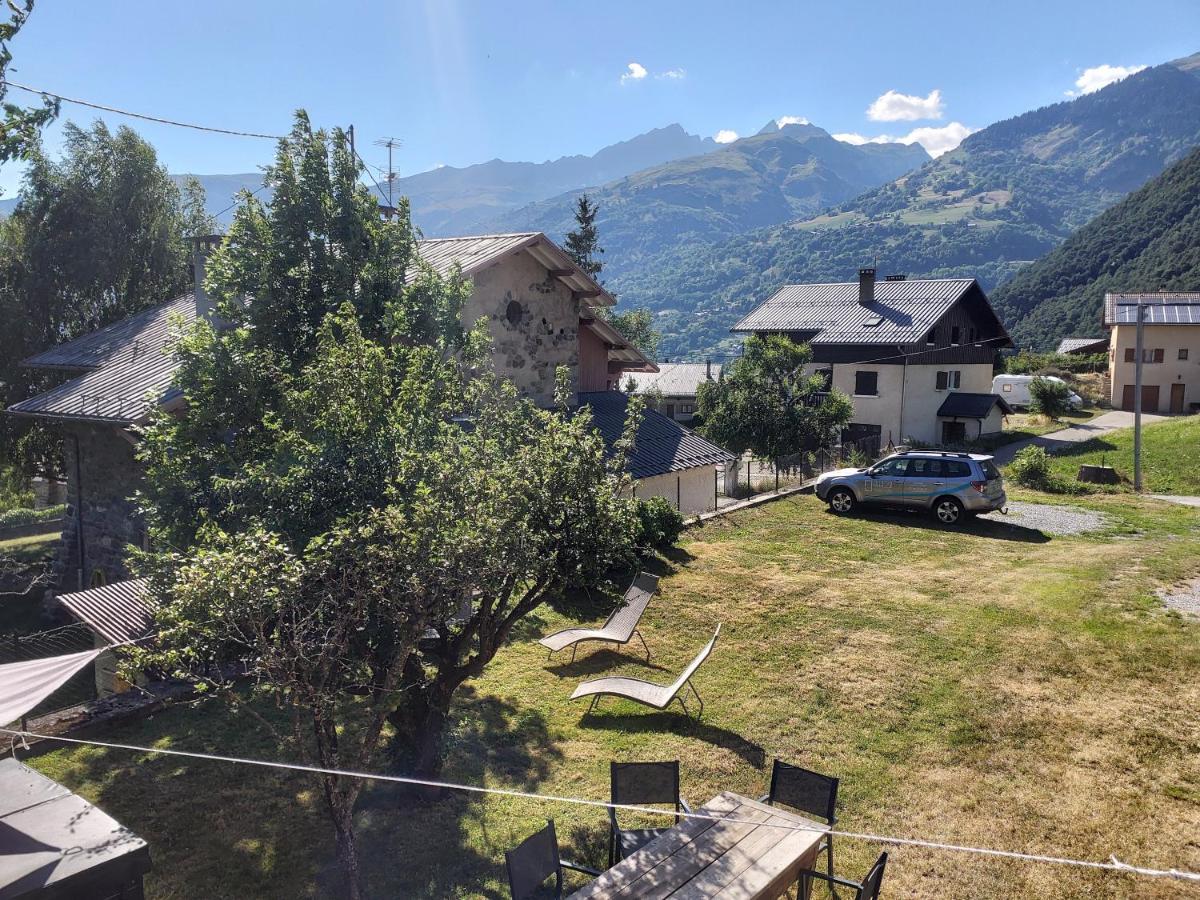 Tres Bel Appartement Dans Une Maison Avec Spa Séez Exterior foto